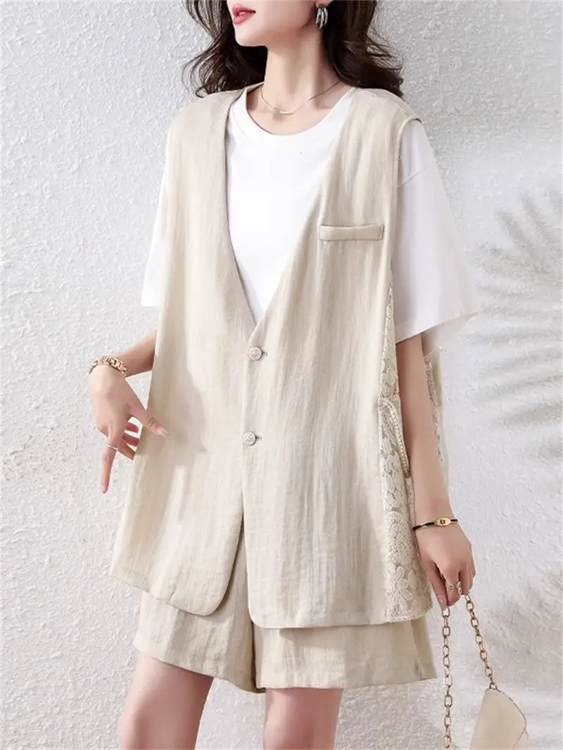2024 New Large Size Women's Lace Spliced Two-Piece Set Summer Casual Vest & Shorts Outfit G323
2024 New Large Size Women's Lace Spliced Two-Piece Set Summer Casual Vest & Shorts Outfit G323