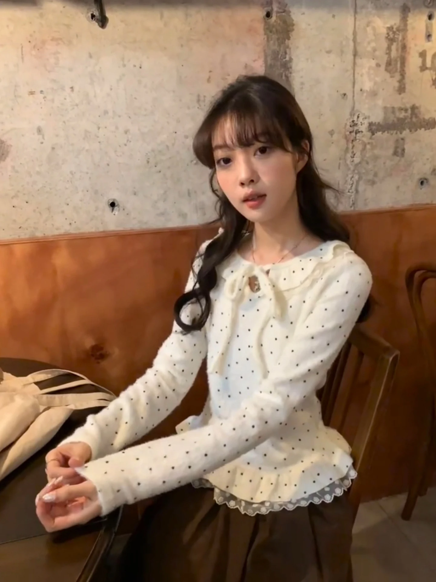 Korean Style Long Sleeve T-Shirt Women's Autumn Winter New Pure Desire German Velvet Base Shirt Inner Wear Top Lace Trim Fit
Korean Style Long Sleeve T-Shirt Women's Autumn Winter New Pure Desire German Velvet Base Shirt Inner Wear Top Lace Trim Fit