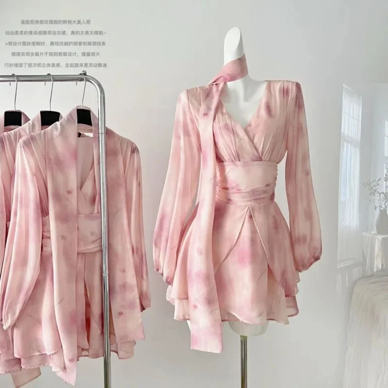 Elegant V-Neck Fairy Core Chiffon Dress For Women Spring French Vintage Floral Ribbon Evening Party Dresses Aesthetic Prom Gowns
Elegant V-Neck Fairy Core Chiffon Dress For Women Spring French Vintage Floral Ribbon Evening Party Dresses Aesthetic Prom Gowns