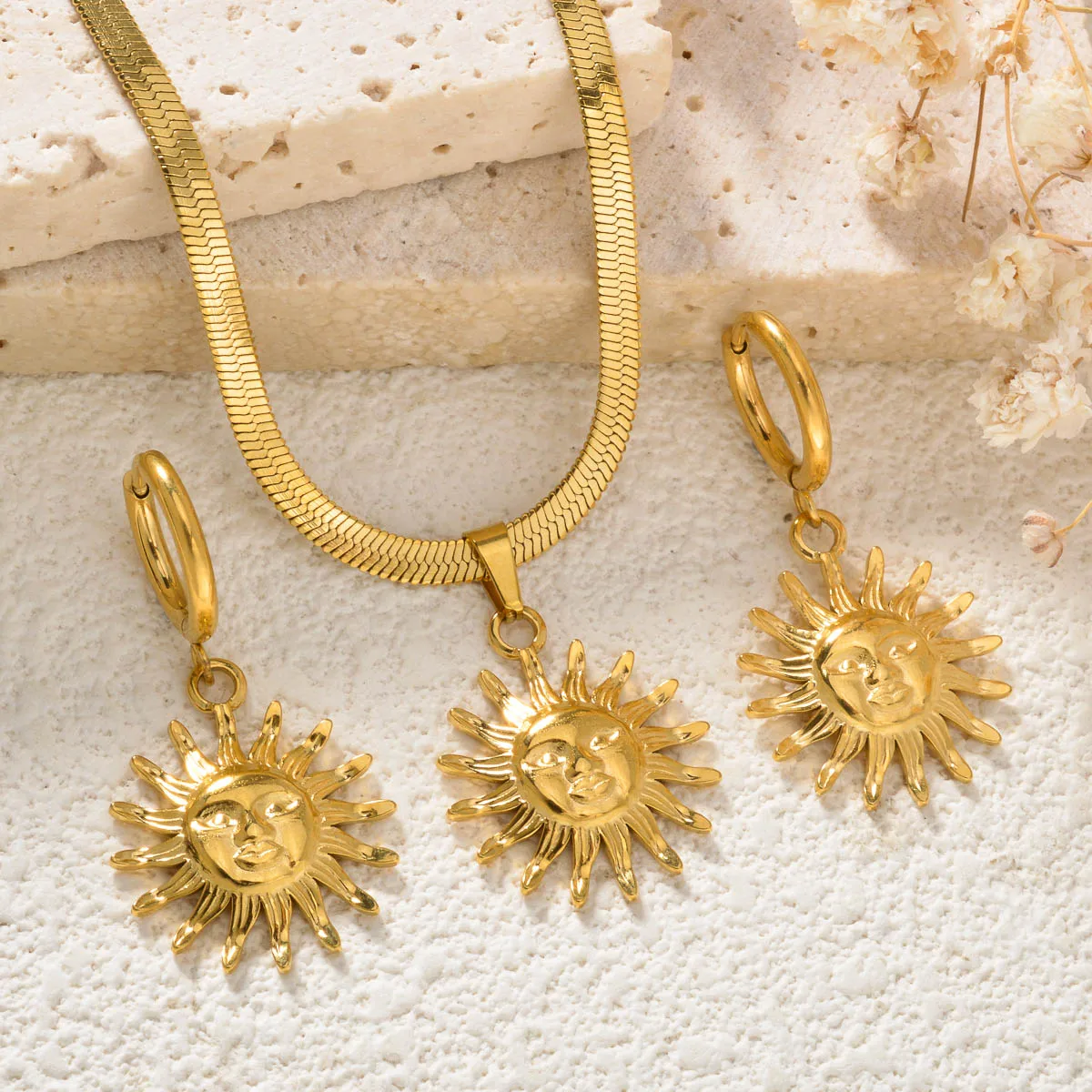 Sun And Moon 2pcs Set Pendant Drop Earrings Necklace Wedding Bride Accessories Artistic Personalized Souvenirs For Friends Gifts
Sun And Moon 2pcs Set Pendant Drop Earrings Necklace Wedding Bride Accessories Artistic Personalized Souvenirs For Friends Gifts
