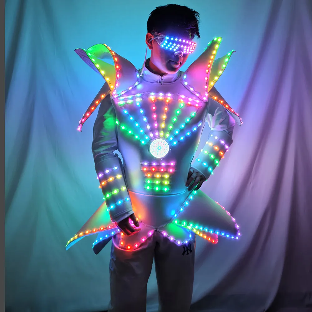 Костюм робота на Хэллоуин со светодиодами: программируемый светящийся доспех, полный комплект с шлемом и пультом дистанционного управления для косплея и рейвов
Костюм робота на Хэллоуин со светодиодами: программируемый светящийся доспех, полный комплект с шлемом и пультом дистанционного управления для косплея и рейвов