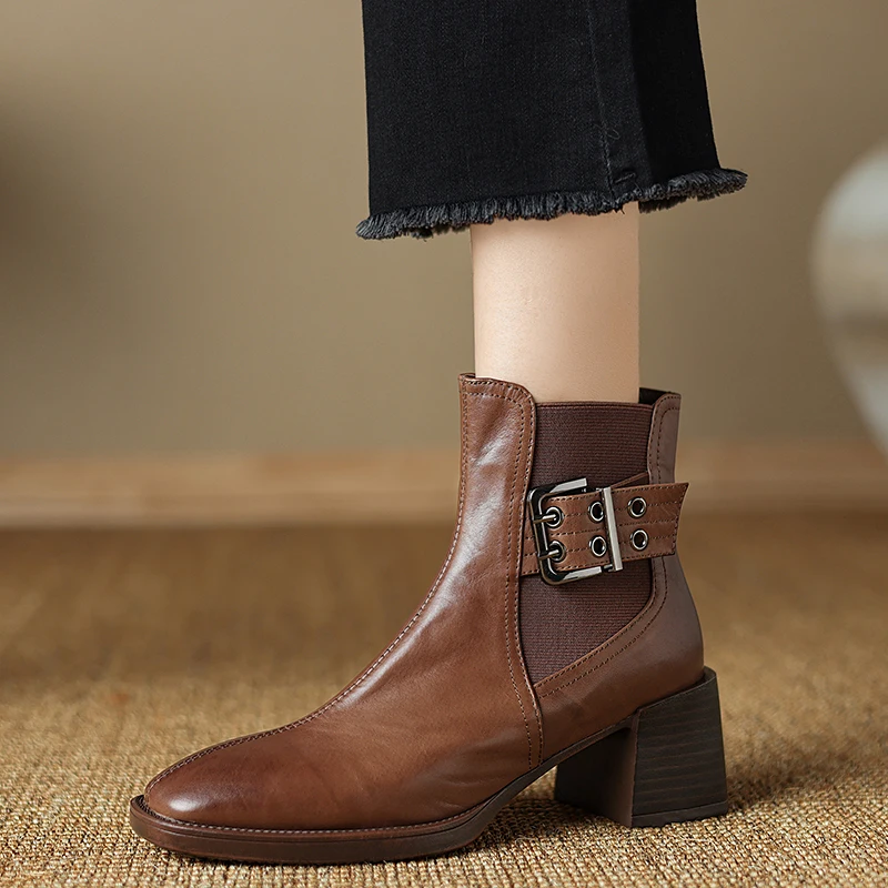 Autumn/Winter Women Boots Square Toe High Heel Chelsea Boots Genuine Leather Shoes for Women Retro Ankle Boots Belt Buckle Shoes
Autumn/Winter Women Boots Square Toe High Heel Chelsea Boots Genuine Leather Shoes for Women Retro Ankle Boots Belt Buckle Shoes