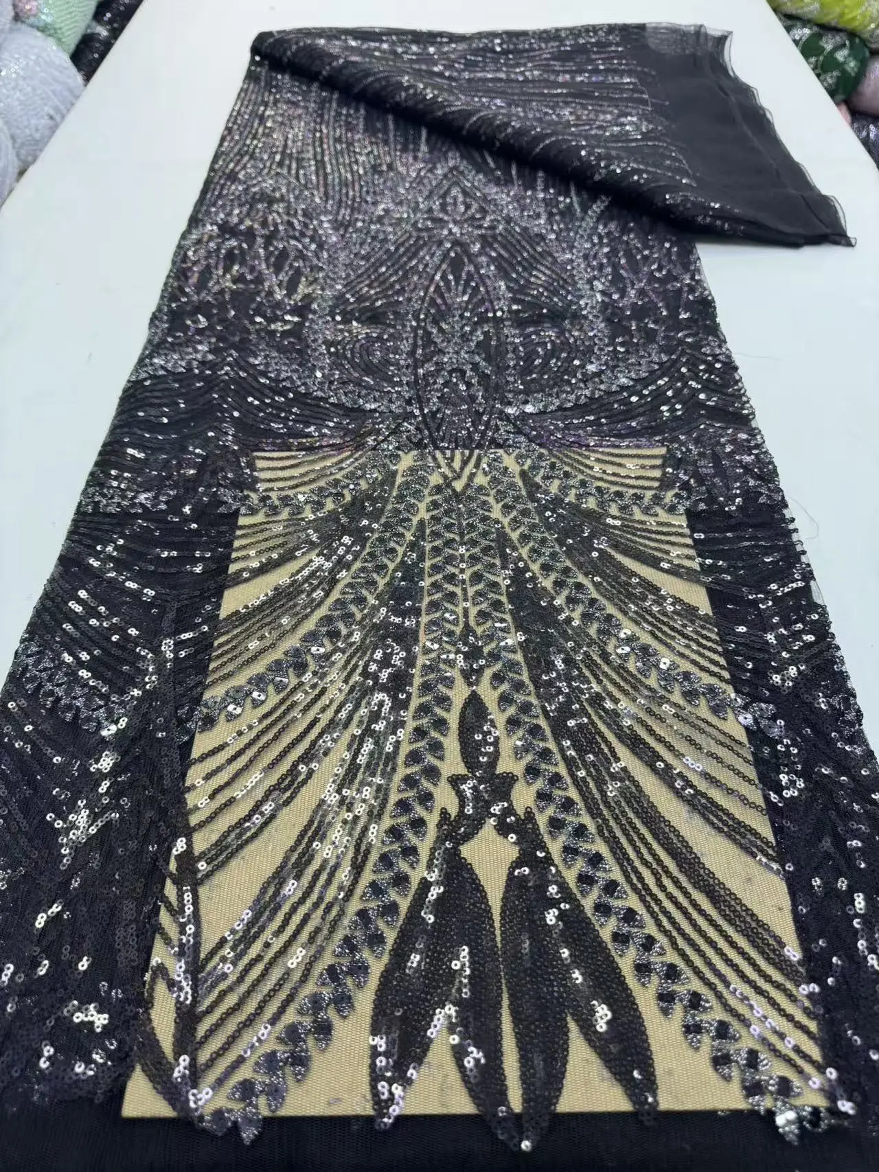 2026 High Quality Embroidery African Nigerian With Sequins Tulle Lace Fabric Sewing Net Cloth Prom Dresses Beads 5Yards JY525
2026 High Quality Embroidery African Nigerian With Sequins Tulle Lace Fabric Sewing Net Cloth Prom Dresses Beads 5Yards JY525