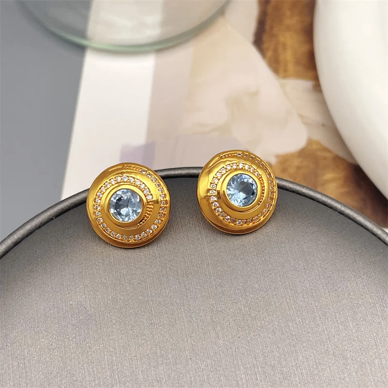 French Retro Circular Shape Inlaid Blue Zircon Stud Earrings For Women Small Exquisite Fashion Earrings Plating 18k Gold Jewelry
French Retro Circular Shape Inlaid Blue Zircon Stud Earrings For Women Small Exquisite Fashion Earrings Plating 18k Gold Jewelry