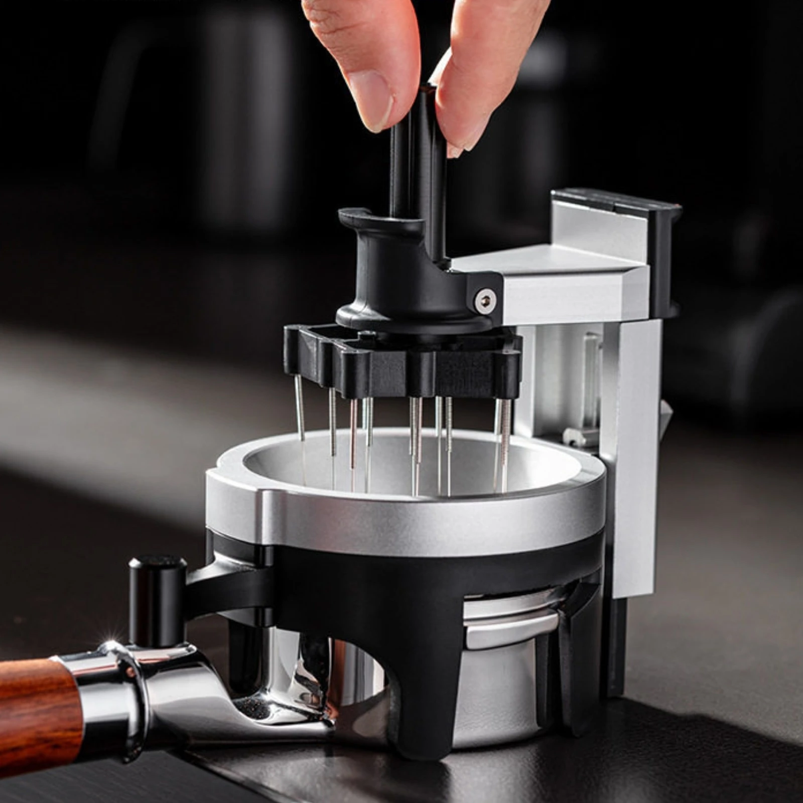 Espresso Needle Distributor Anti-Clumping Rotary Needle Distributor Espresso Distribution Tool Even Extraction WDT Tool Compact
Espresso Needle Distributor Anti-Clumping Rotary Needle Distributor Espresso Distribution Tool Even Extraction WDT Tool Compact