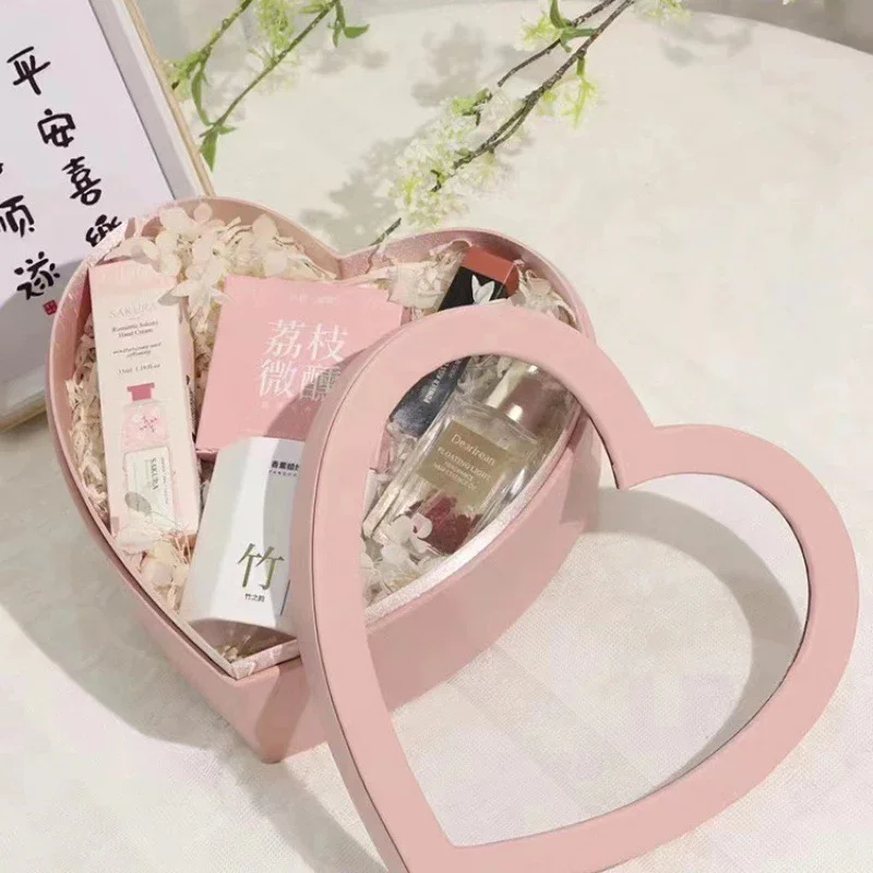 Wedding Party Gift Boxes Heart Shaped Flower Boxes with Transparent Window Lids Luxury Flower Valentine's Day Leather Gift Box
Wedding Party Gift Boxes Heart Shaped Flower Boxes with Transparent Window Lids Luxury Flower Valentine's Day Leather Gift Box
