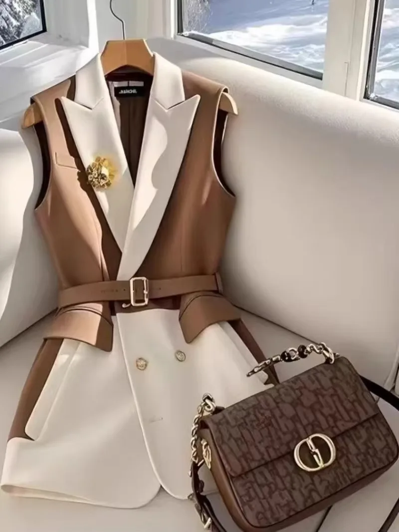 British Fashion Patchwork Women Blazer Vest Double Breasted Sleeveless Blazers Slim Elegant Casual Female Outerwear Top 2025
British Fashion Patchwork Women Blazer Vest Double Breasted Sleeveless Blazers Slim Elegant Casual Female Outerwear Top 2025