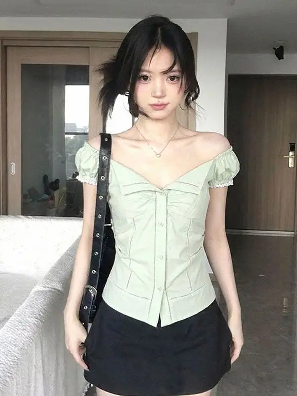Korean Style Slim Fit Polka Dot Short Sleeve Women's Shirt Bubble Sleeve Waist Cinched Slimming Top Summer Fashion
Korean Style Slim Fit Polka Dot Short Sleeve Women's Shirt Bubble Sleeve Waist Cinched Slimming Top Summer Fashion