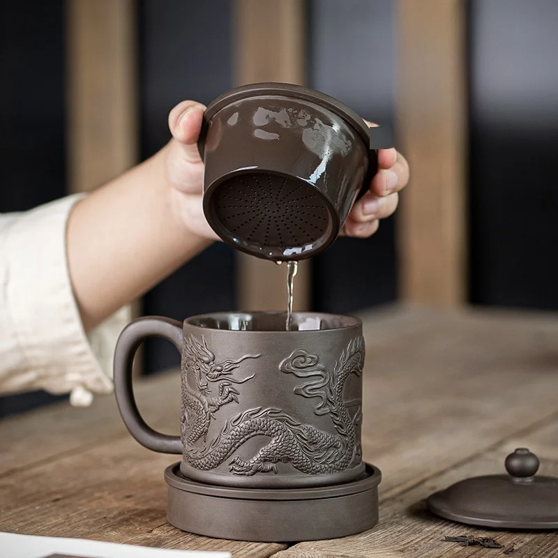 Dragon Year Ceramic Tea Cup Men's Style with Lid Office Home Use Tea Brewing Cup Purple Clay Tea Water Separation Cup Engraved
Dragon Year Ceramic Tea Cup Men's Style with Lid Office Home Use Tea Brewing Cup Purple Clay Tea Water Separation Cup Engraved