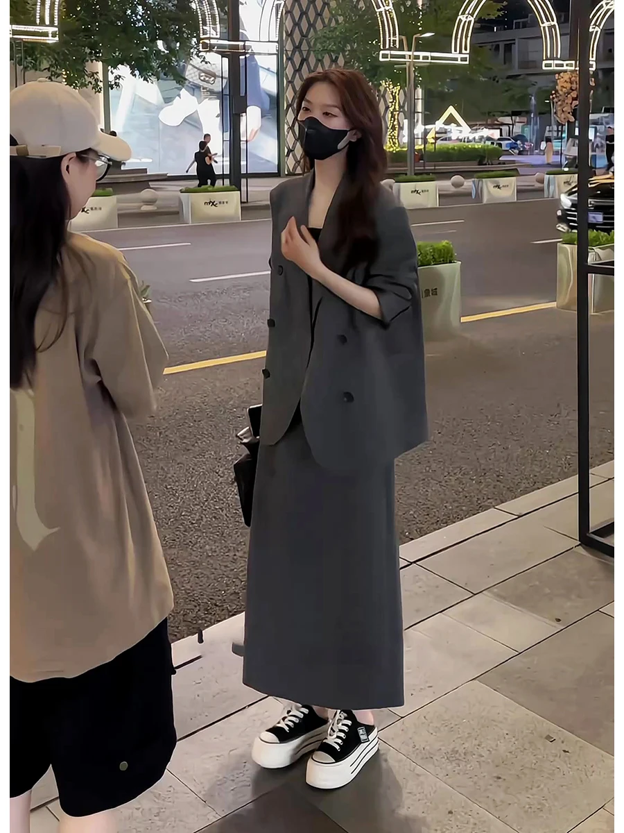 Hebe Style Autumn New Design Sensation Suit Jacket Inner Beautiful Back Skirt Three Piece Set Women Fashion Ensemble
Hebe Style Autumn New Design Sensation Suit Jacket Inner Beautiful Back Skirt Three Piece Set Women Fashion Ensemble