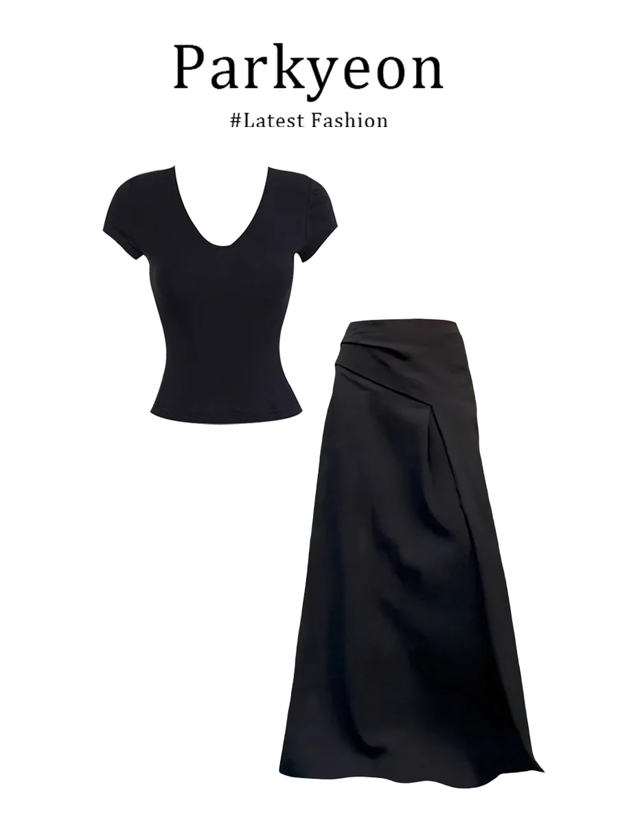 Parkyeon plus Size Chic Black Short Sleeve Top And Asymmetrical Skirt Two-Piece Set for plus Size Women Summer Casual Wear
Parkyeon plus Size Chic Black Short Sleeve Top And Asymmetrical Skirt Two-Piece Set for plus Size Women Summer Casual Wear