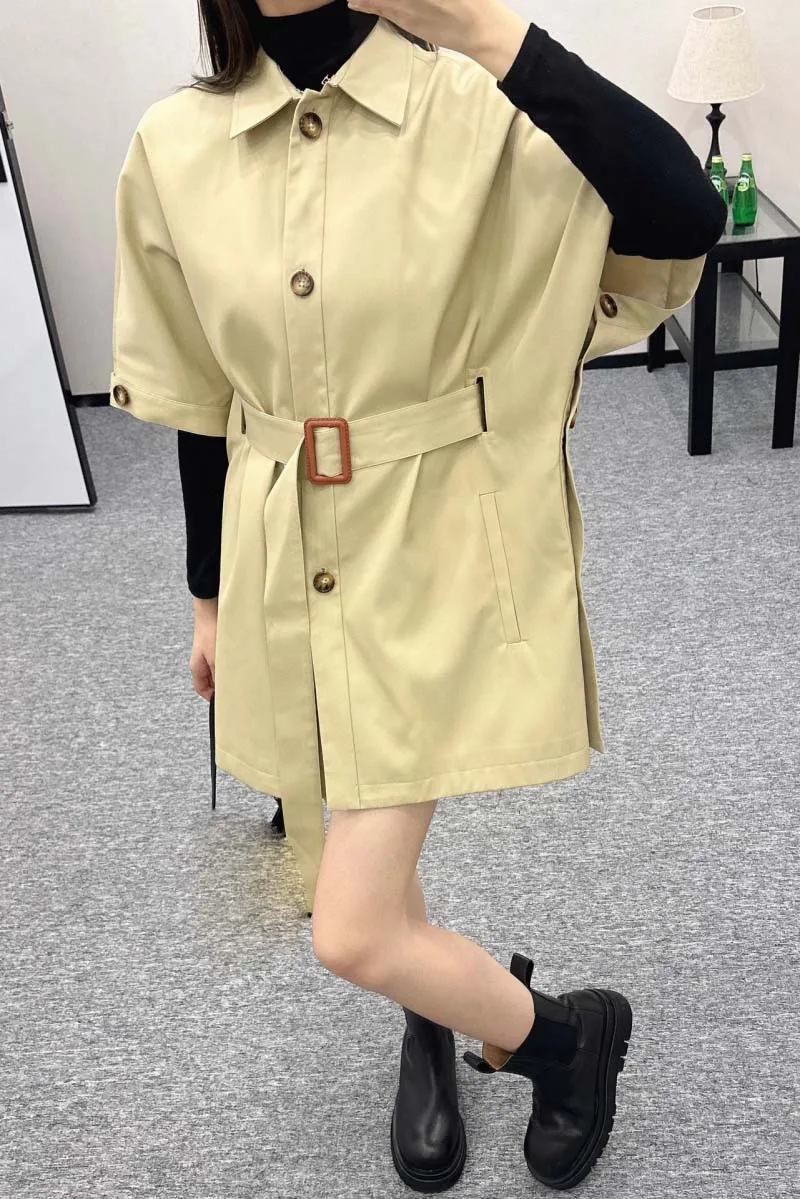 High street women's windbreaker, fashionable loose casual belt, waist cinched batwing sleeve coat, mid length jacket
High street women's windbreaker, fashionable loose casual belt, waist cinched batwing sleeve coat, mid length jacket