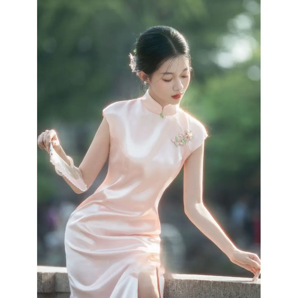 Traditional Chinese Style Pink Qipao for Young Girls High End Beautiful Dress Daily Wear Cheongsam Wedding Party Dress CH-114
Traditional Chinese Style Pink Qipao for Young Girls High End Beautiful Dress Daily Wear Cheongsam Wedding Party Dress CH-114