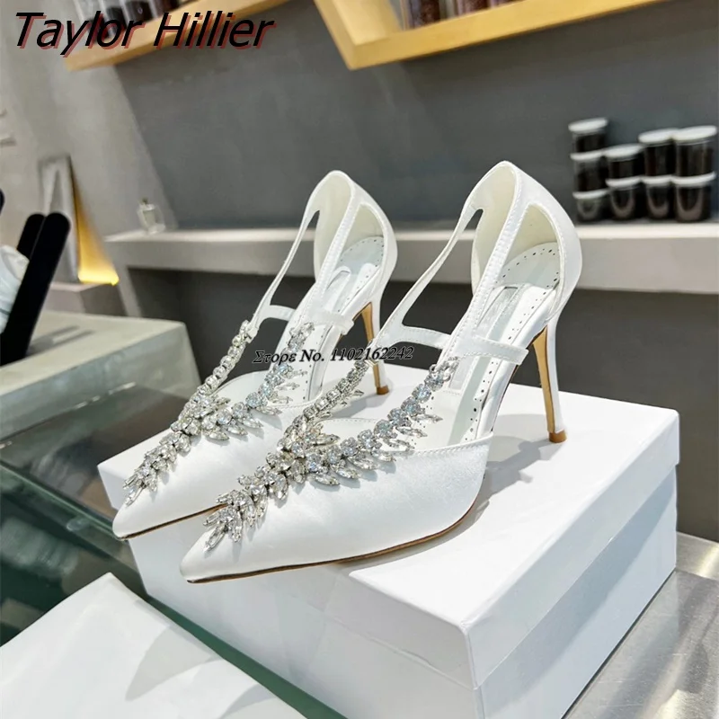 Satin Crystal Drill Pointed Sandals Solid Color Casual All-Match High-Heeled Pumps Temperament Hollow Slip-On Dress Wedding Shoe
Satin Crystal Drill Pointed Sandals Solid Color Casual All-Match High-Heeled Pumps Temperament Hollow Slip-On Dress Wedding Shoe