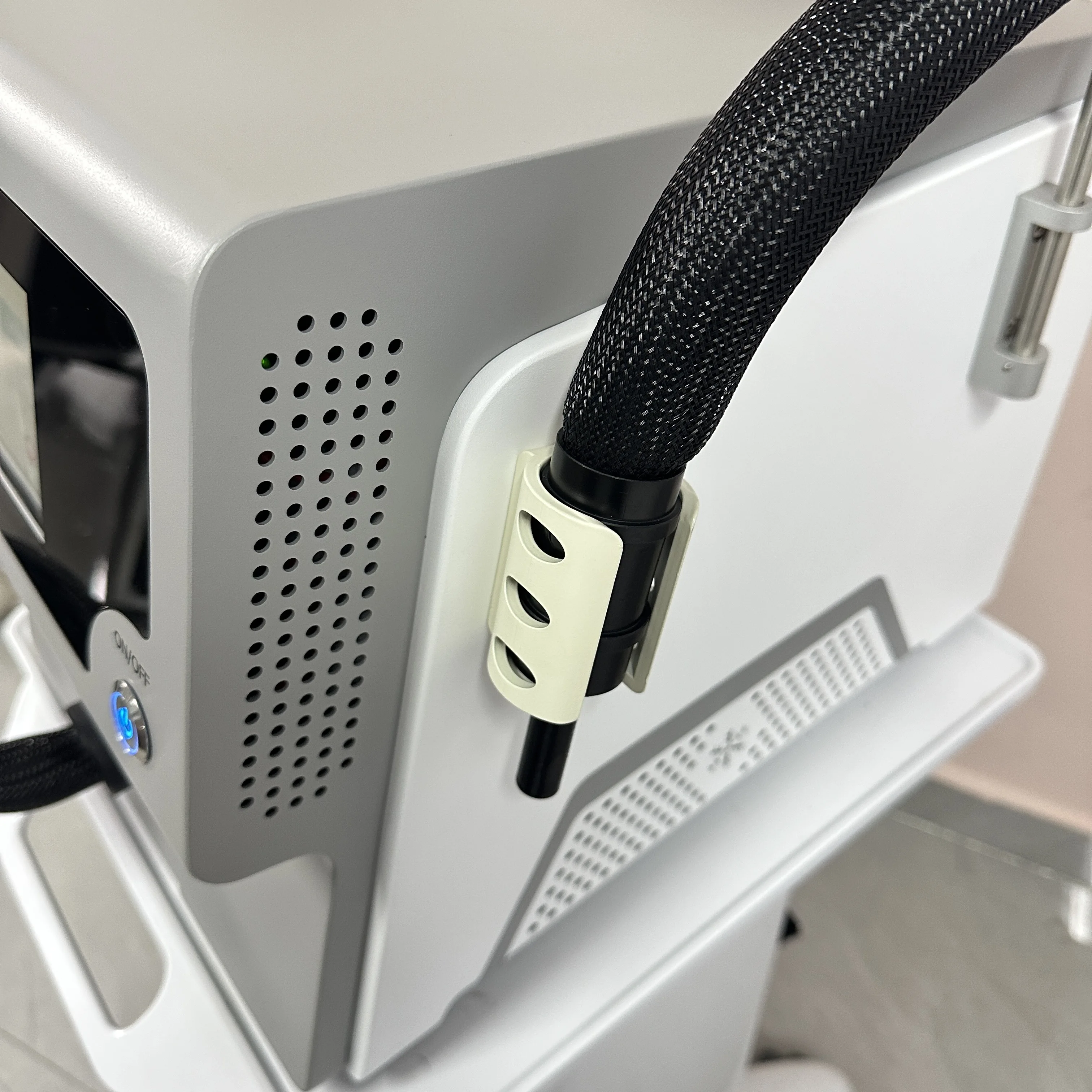 CMP-CL Skin Air Cooling Machine -20℃ Adjustable Cold Air Cryo System For Laser IPL Picosecond Tattoo Hair Removal Pain Relief Sk
CMP-CL Skin Air Cooling Machine -20℃ Adjustable Cold Air Cryo System For Laser IPL Picosecond Tattoo Hair Removal Pain Relief Sk