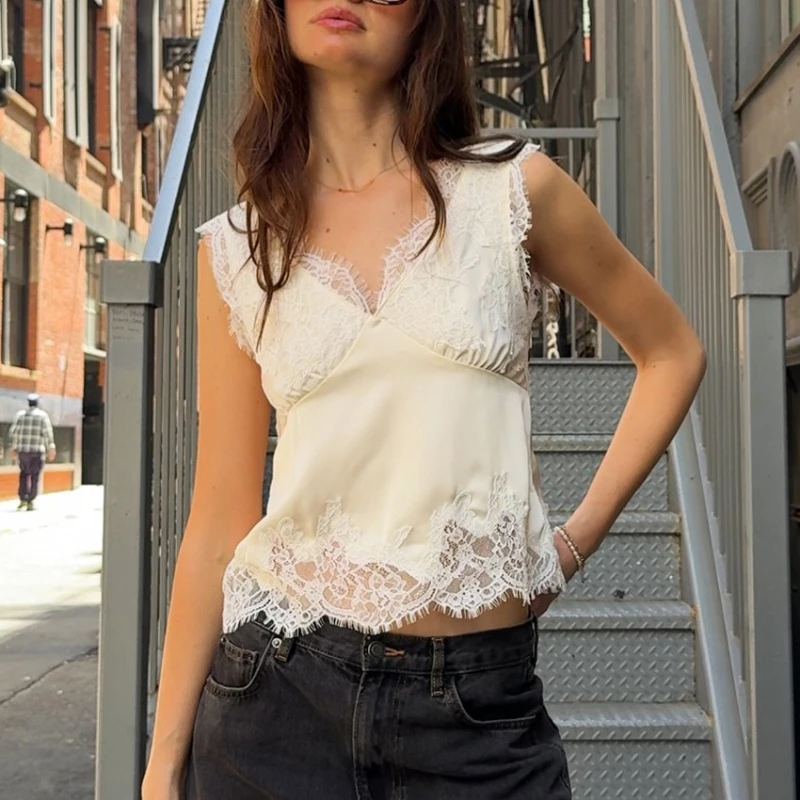 Typhaland Sexy Lace-Panel Camisole Top Women's V-Neck Backless Solid Slim Cami Sheer top 2026 Summer Female Party Club Camisole
Typhaland Sexy Lace-Panel Camisole Top Women's V-Neck Backless Solid Slim Cami Sheer top 2026 Summer Female Party Club Camisole