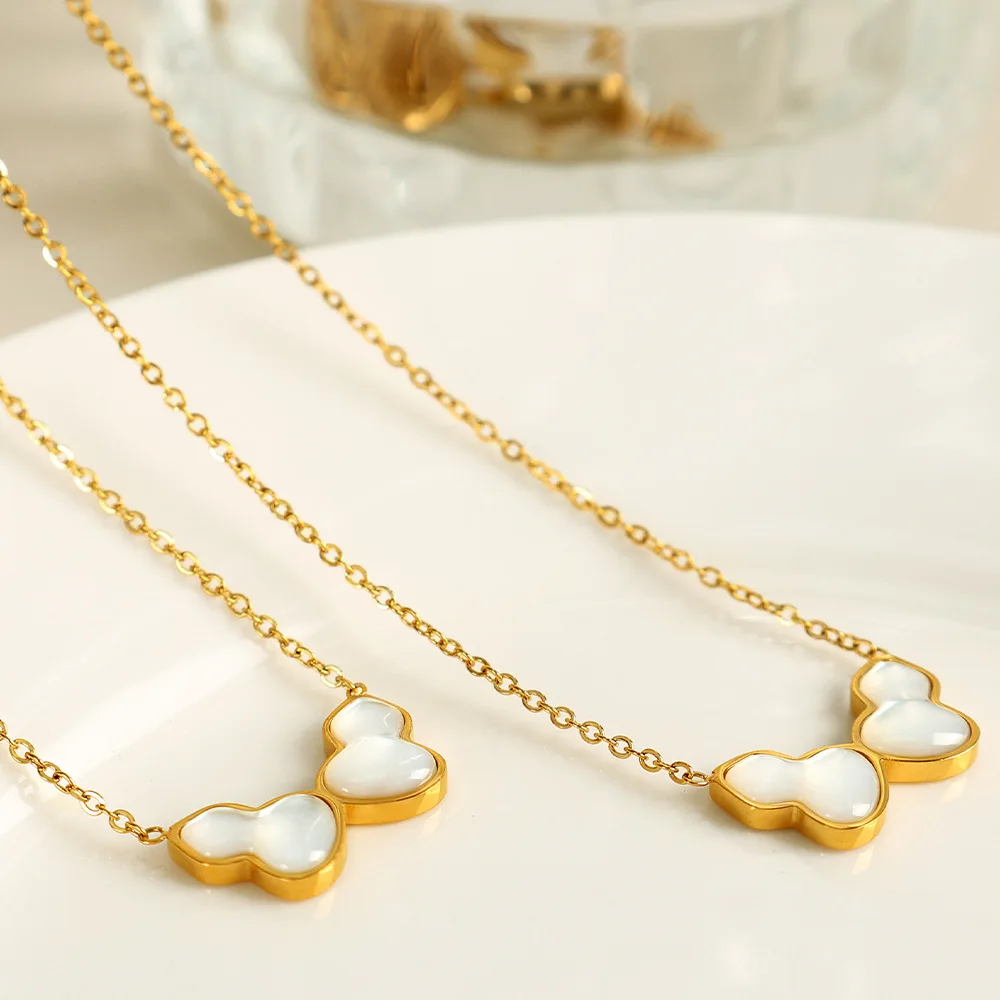 Keen-on Exquisite Natural Shell Gourd Pendant Necklace 18K Gold Color Plated Collarbone Chain Stainless Steel Delicate Jewelry
Keen-on Exquisite Natural Shell Gourd Pendant Necklace 18K Gold Color Plated Collarbone Chain Stainless Steel Delicate Jewelry