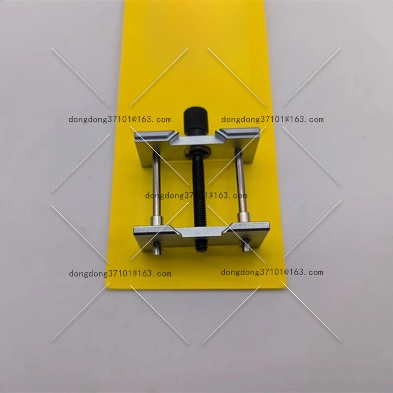 4039 40.40 million watch holder, movement holder, watch repair accessories 
4039 40.40 million watch holder, movement holder, watch repair accessories