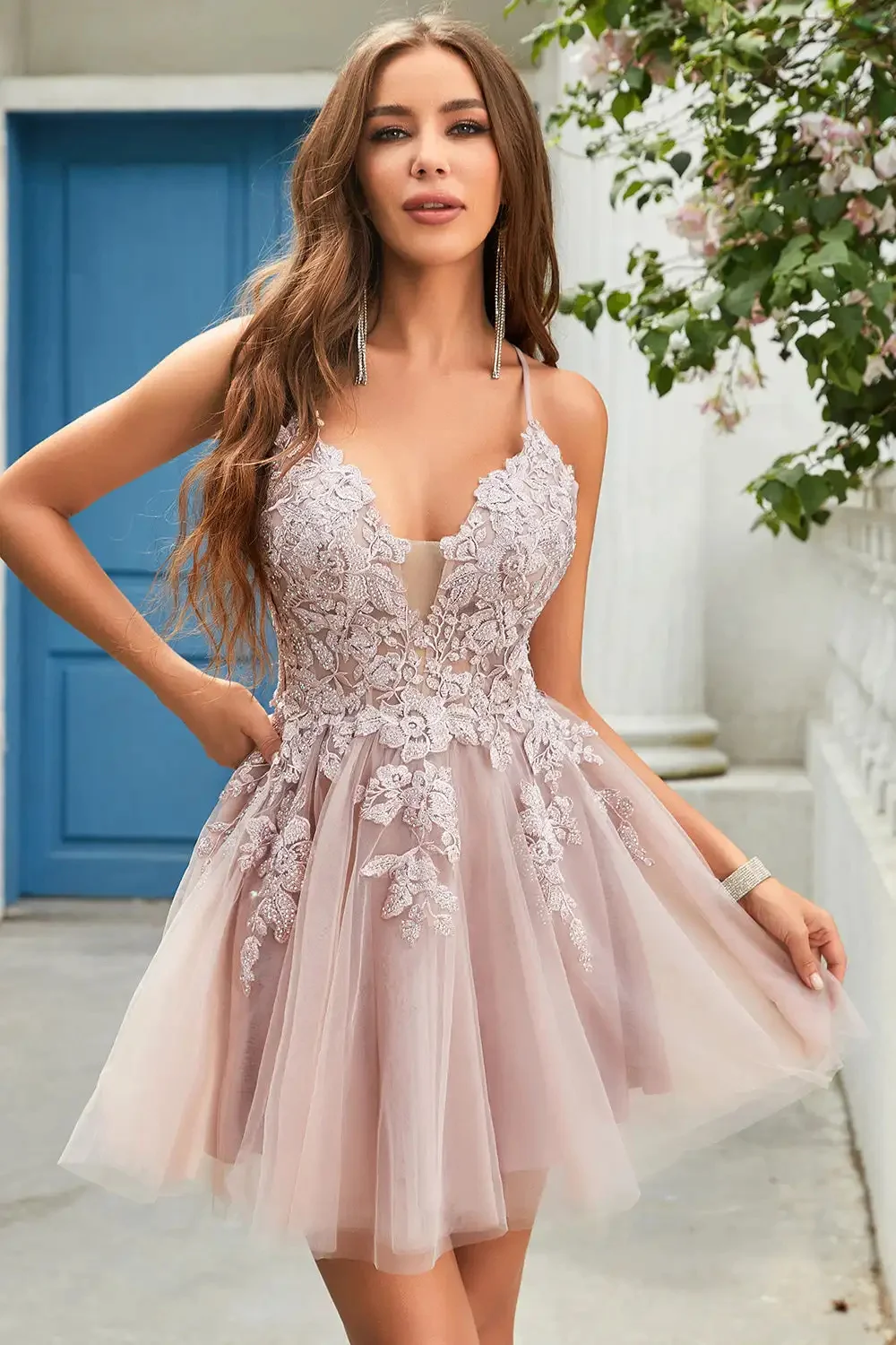 Gorgeous Spaghetti Straps Mini Prom Dresses Girl's Tulle V-neck A-line Appliques Sequin Ruffle Fairy Homecoming Graduation Dress
Gorgeous Spaghetti Straps Mini Prom Dresses Girl's Tulle V-neck A-line Appliques Sequin Ruffle Fairy Homecoming Graduation Dress