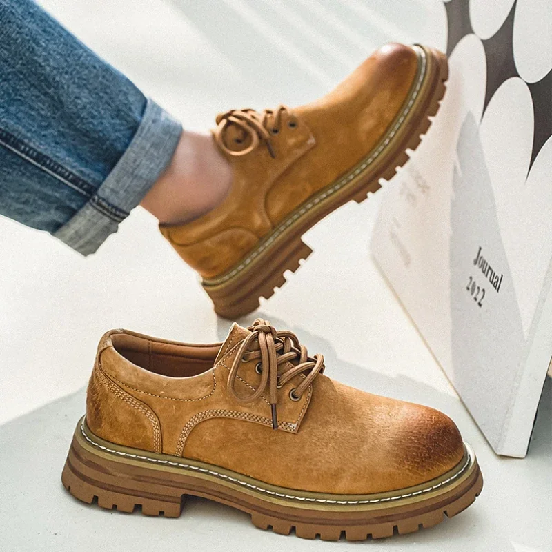 Retro Men Work Shoes High Quality Round Toe Lace Up Men Leather Casual Shoes Outdoor Platform Men Fashion Tooling Shoes
Retro Men Work Shoes High Quality Round Toe Lace Up Men Leather Casual Shoes Outdoor Platform Men Fashion Tooling Shoes