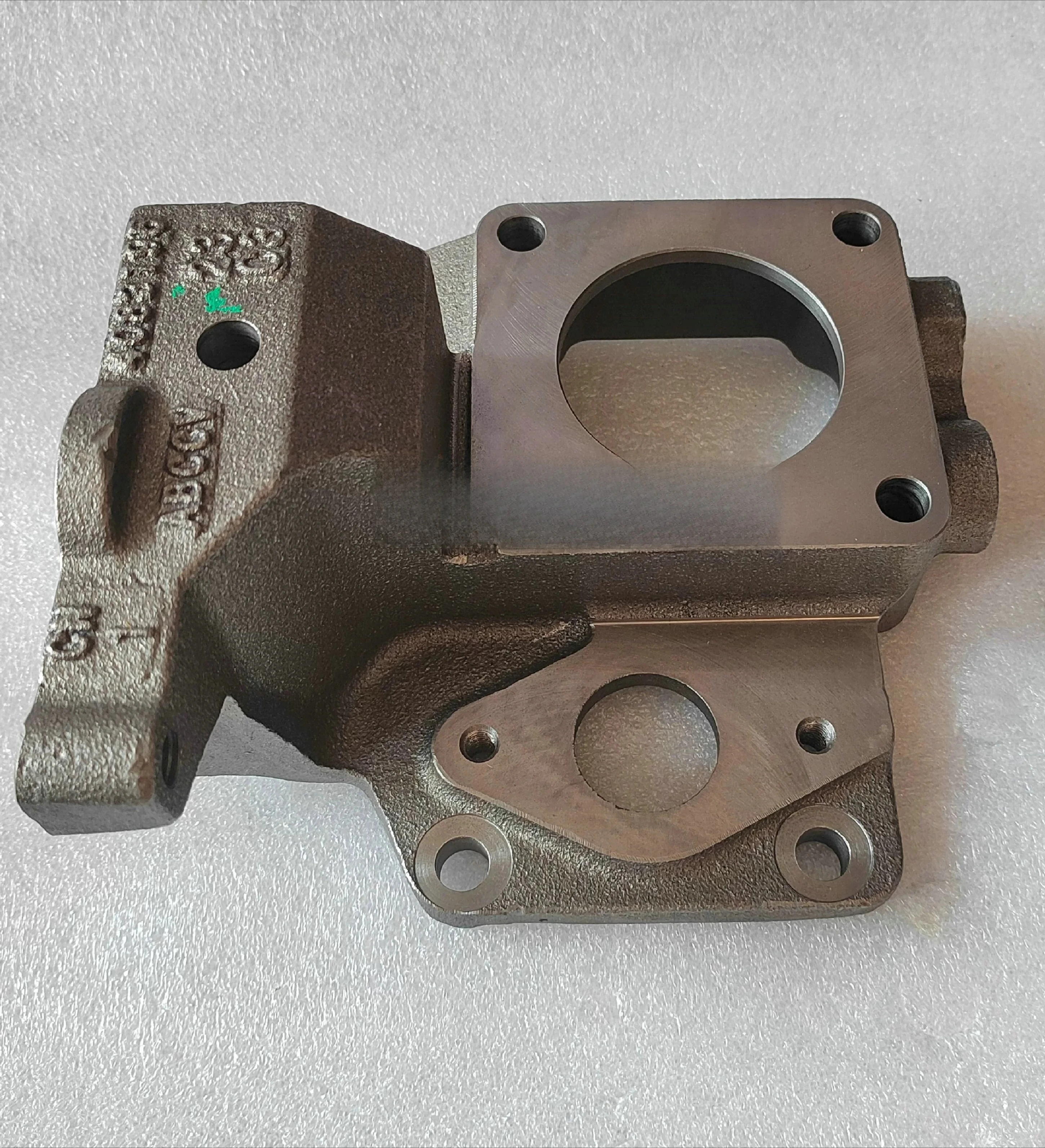 Construction Machinery Parts QSM11 ISM11 M11 Engine Thermostat Bracket 4083195 3073691
Construction Machinery Parts QSM11 ISM11 M11 Engine Thermostat Bracket 4083195 3073691