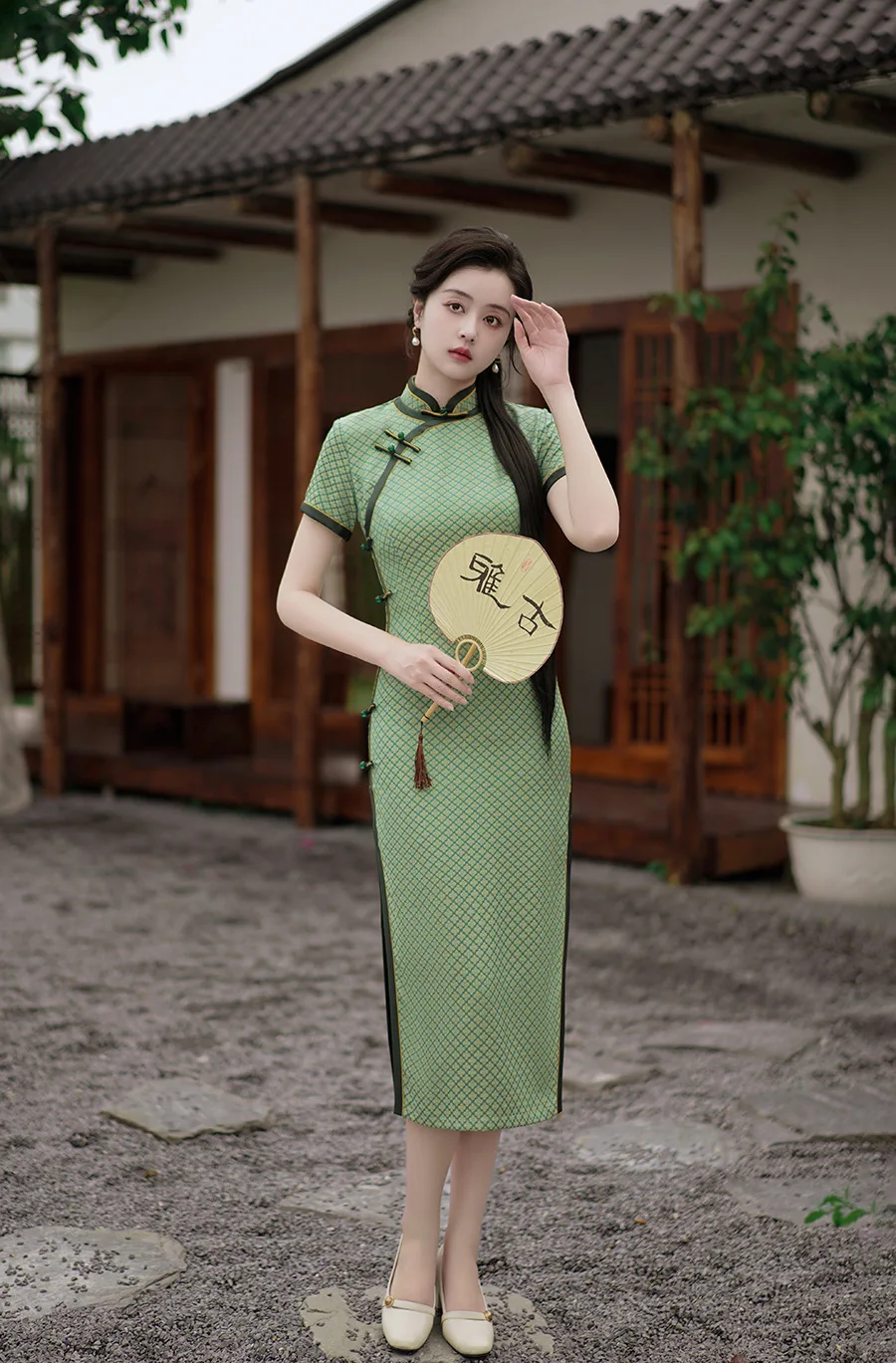 Vintage Classic Short Sleeve Satin Women Qipao Summer Traditional Chinese Cheongsam Sexy Slim Banquet Dress
Vintage Classic Short Sleeve Satin Women Qipao Summer Traditional Chinese Cheongsam Sexy Slim Banquet Dress