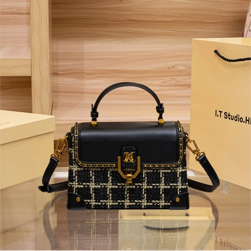 Light luxury brand women's handbag 2025 personal style retro grid small fragrant style high-end single shoulder crossbody bag
Light luxury brand women's handbag 2025 personal style retro grid small fragrant style high-end single shoulder crossbody bag