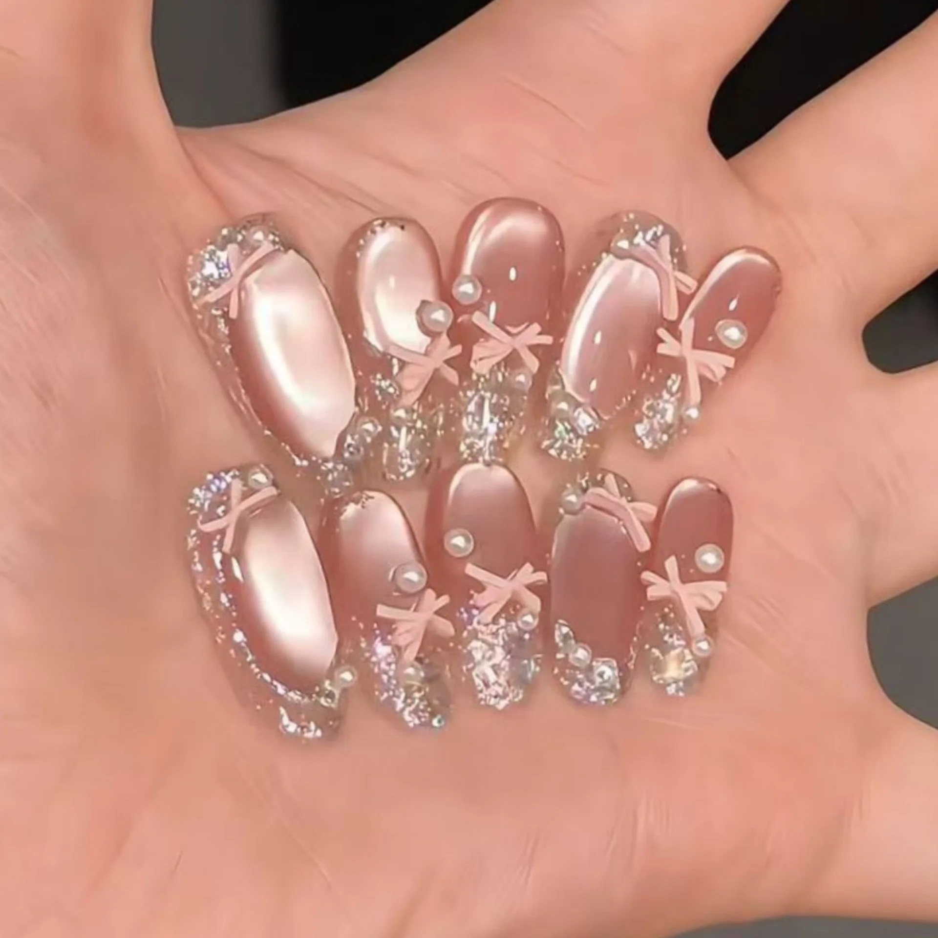 10pcs Blush Cat's Eye Handmade False Nails French with Shiny Pearl Bow Design Stick on Fake Nail Mid-length Oval Press on Nails
10pcs Blush Cat's Eye Handmade False Nails French with Shiny Pearl Bow Design Stick on Fake Nail Mid-length Oval Press on Nails