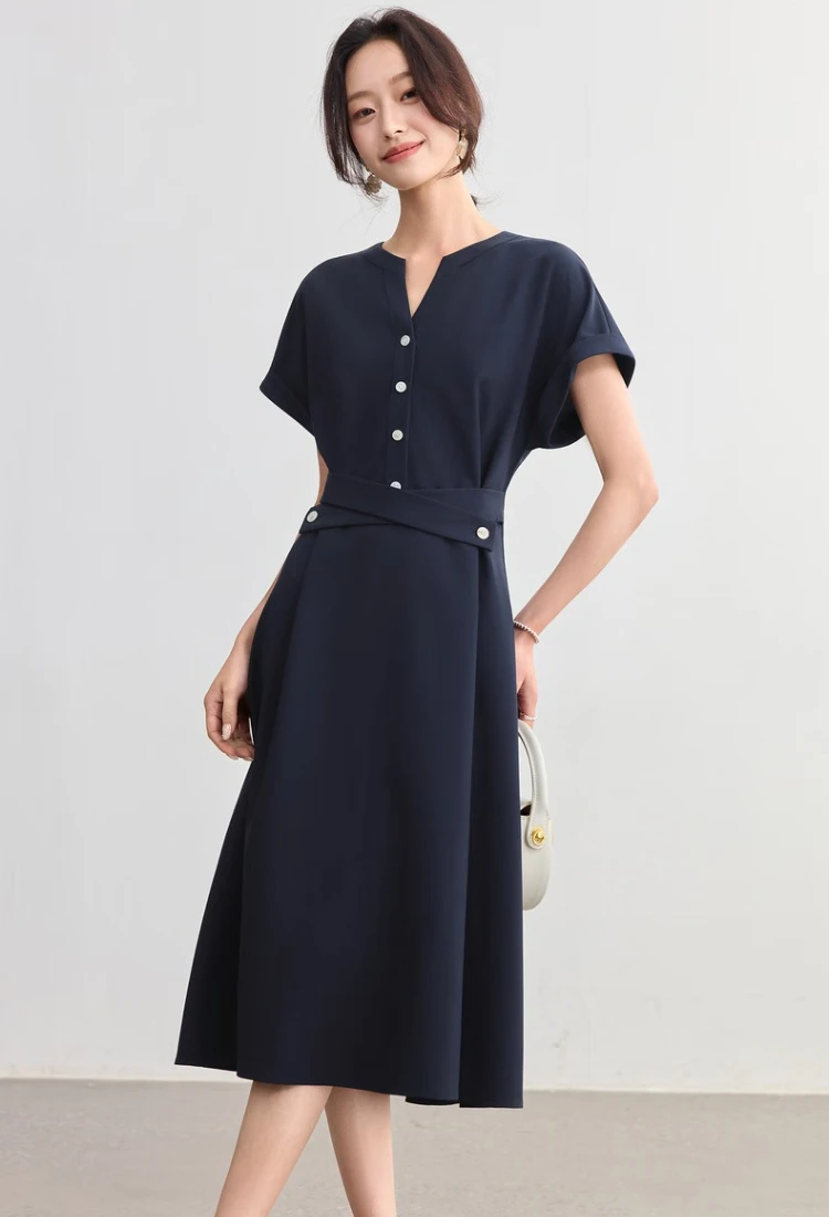 SENTUBILA Long Dresses 2025 Woman Summer Casual New Blue V-neck Button Cross Belt Elegant Ladies Dress Clothing Female Q52LA1737
SENTUBILA Long Dresses 2025 Woman Summer Casual New Blue V-neck Button Cross Belt Elegant Ladies Dress Clothing Female Q52LA1737