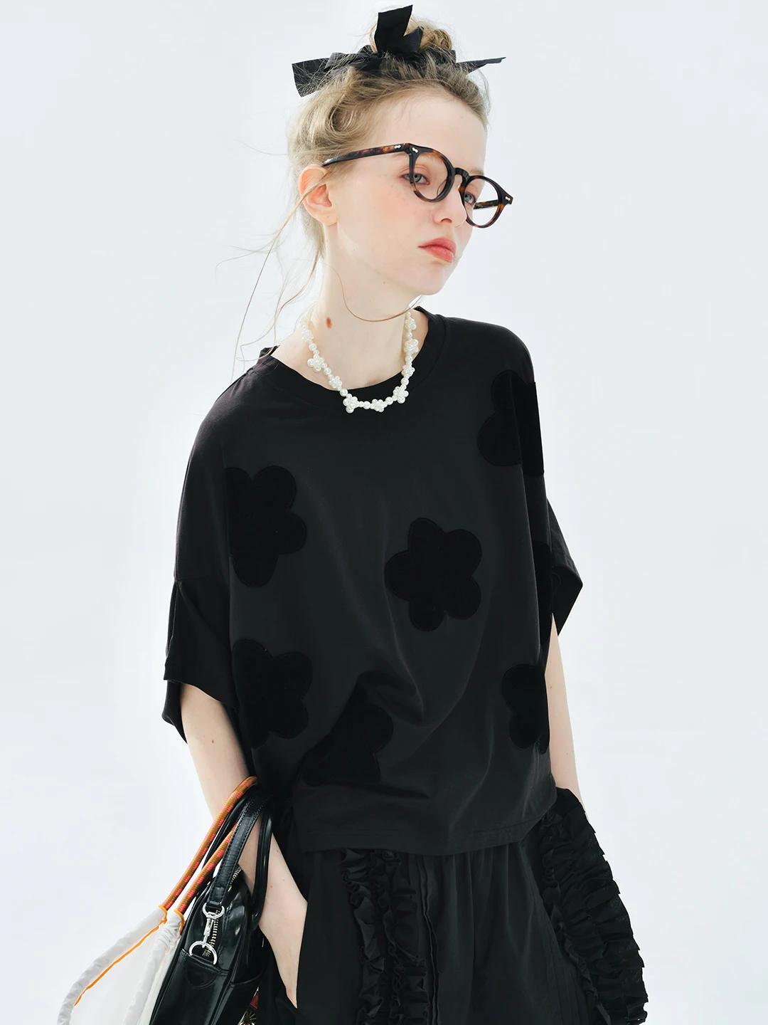 Top 2025 imakokoni summer original design sense artistic flocking decal hanging feeling large edition T-shirt 255075
Top 2025 imakokoni summer original design sense artistic flocking decal hanging feeling large edition T-shirt 255075