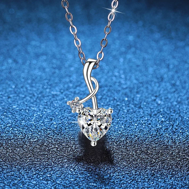 S925 Sterling Silver Heart Pendant Necklace 1ct D Color Moissanite Minimalist Dainty Jewelry Gift for Women
S925 Sterling Silver Heart Pendant Necklace 1ct D Color Moissanite Minimalist Dainty Jewelry Gift for Women