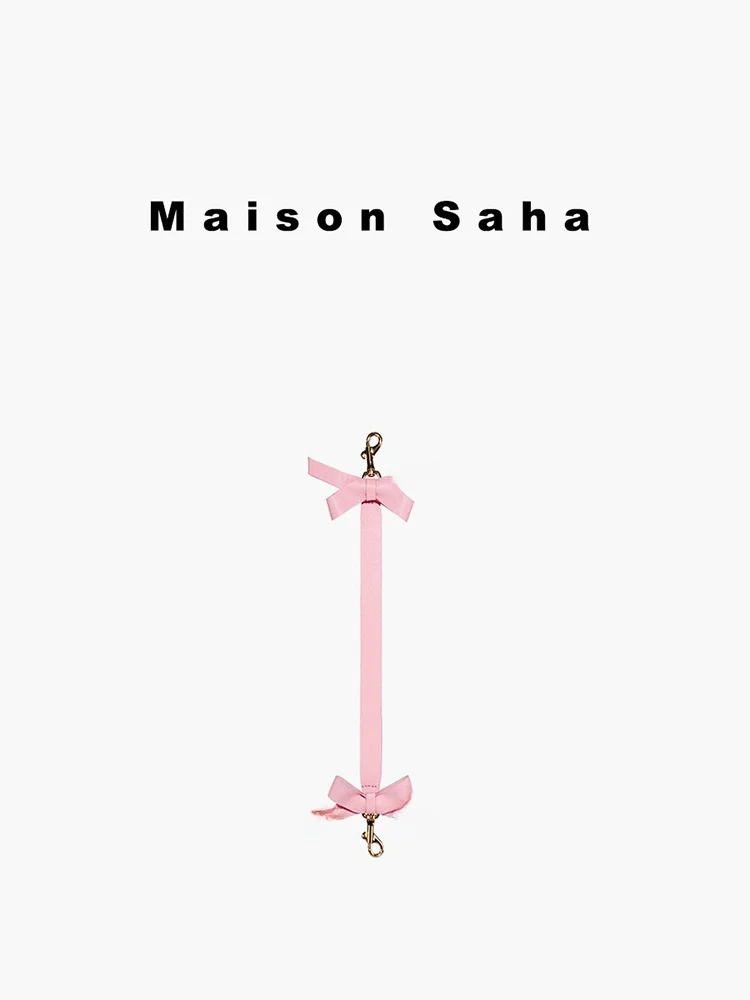 Maison Saha Holiday Series Handbag ort Knot Strap Pink Color Spring 2024 Faion Accory for Men And Women
Maison Saha Holiday Series Handbag ort Knot Strap Pink Color Spring 2024 Faion Accory for Men And Women