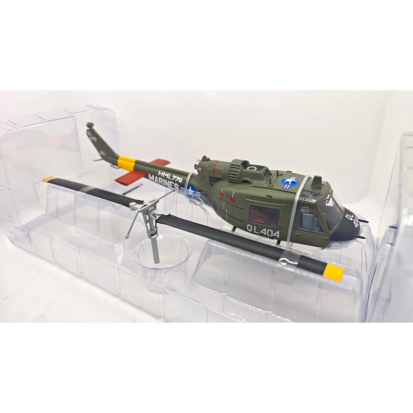 Модель вертолета Spot 39317 1:48 US UH-1C, статическая готовая модель (изъята из производства)
Модель вертолета Spot 39317 1:48 US UH-1C, статическая готовая модель (изъята из производства)