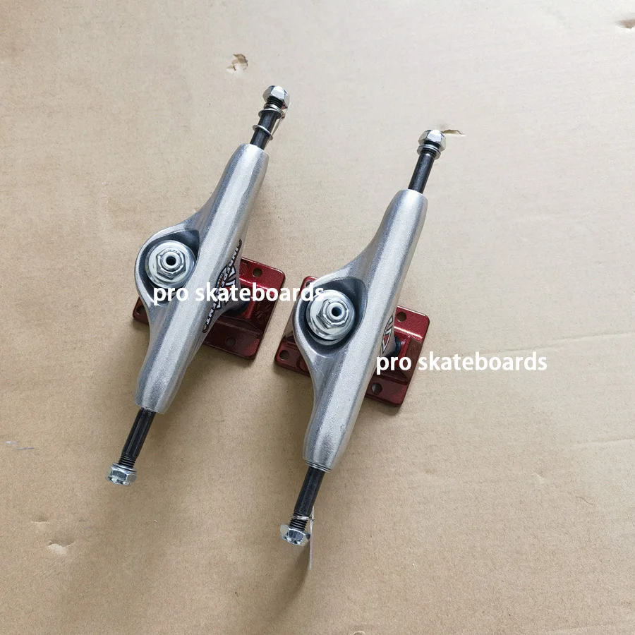 Original skateboard trucks 139 MID hollow good quality professional level skateboard truck for 8inch skateboard decks
Original skateboard trucks 139 MID hollow good quality professional level skateboard truck for 8inch skateboard decks