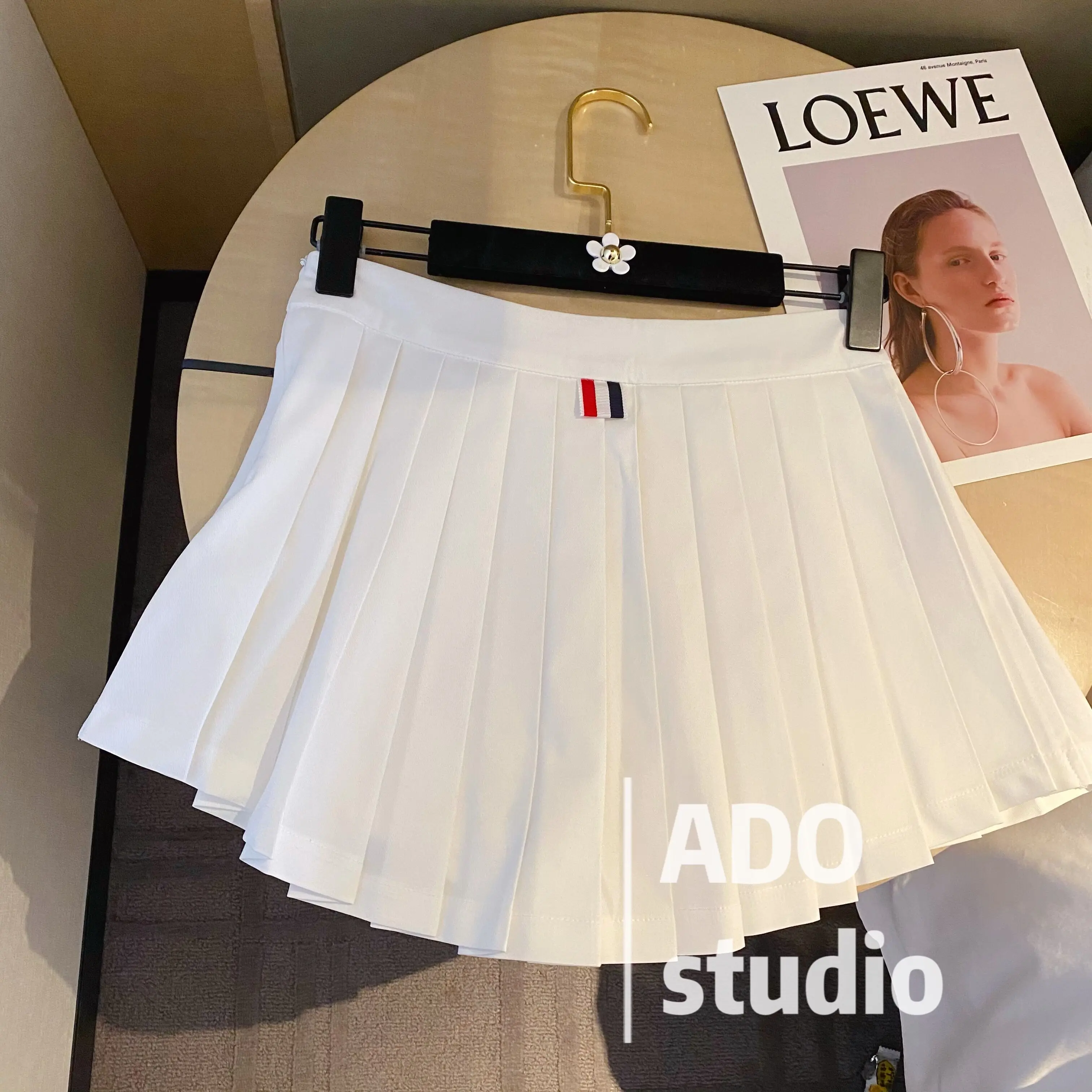 White A-line Pleated Skirt for Women 2023 New Spring All-match Slim High Waist Preppy Style Pantskirt Casual Students JK Skirts
White A-line Pleated Skirt for Women 2023 New Spring All-match Slim High Waist Preppy Style Pantskirt Casual Students JK Skirts