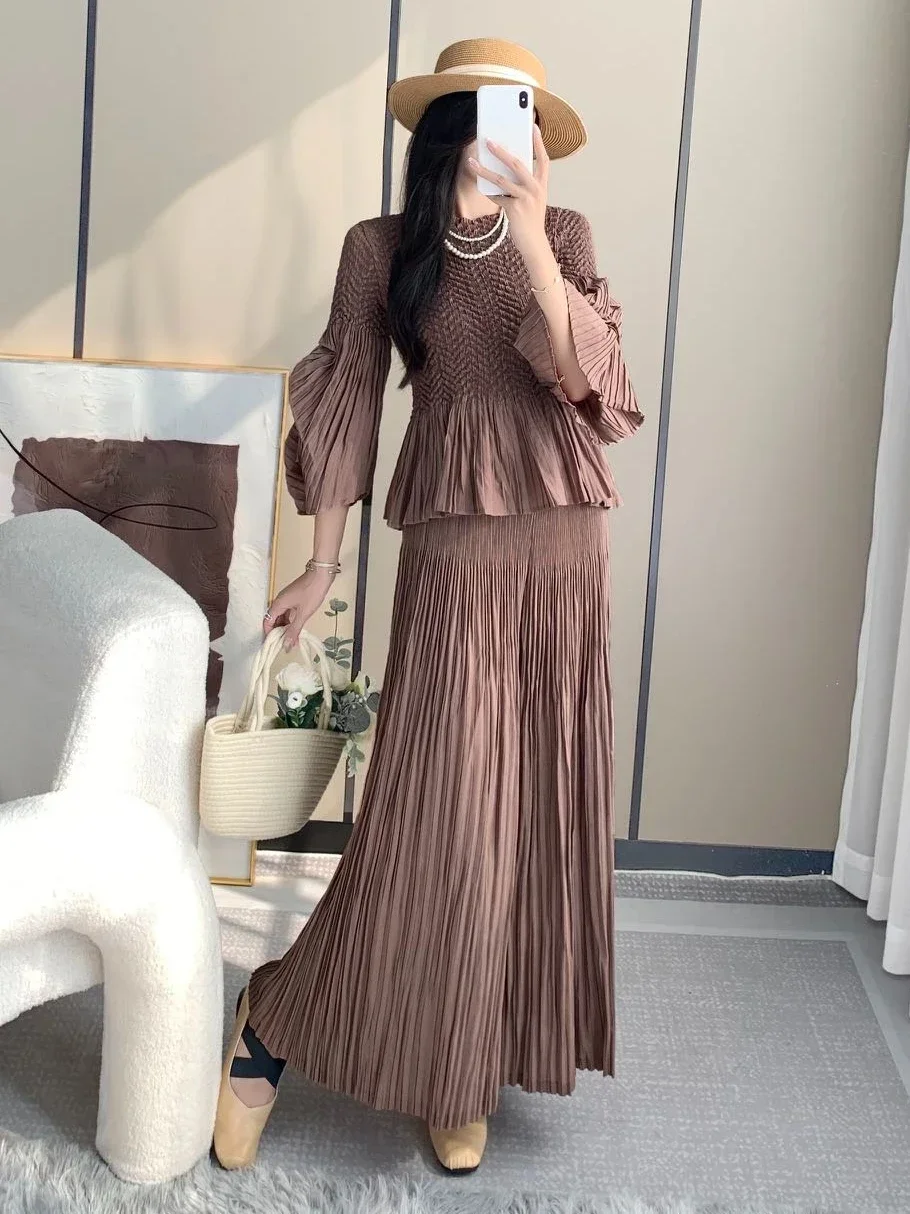 Miyake плиссированный женский костюм, однотонный комплект из 2 предметов, топ с круглым вырезом и длинными рукавами + свободные брюки девять минут, он костюм, новинка осени 2024 г.
Miyake плиссированный женский костюм, однотонный комплект из 2 предметов, топ с круглым вырезом и длинными рукавами + свободные брюки девять минут, он костюм, новинка осени 2024 г.