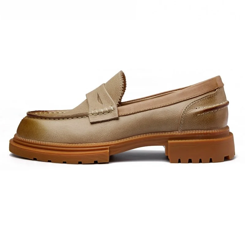 British Retro Casual Men's Shoes Summer Trend Slip on Loafers Genuine Leather Height Increasing Thick Sole Leather Shoes Male
British Retro Casual Men's Shoes Summer Trend Slip on Loafers Genuine Leather Height Increasing Thick Sole Leather Shoes Male