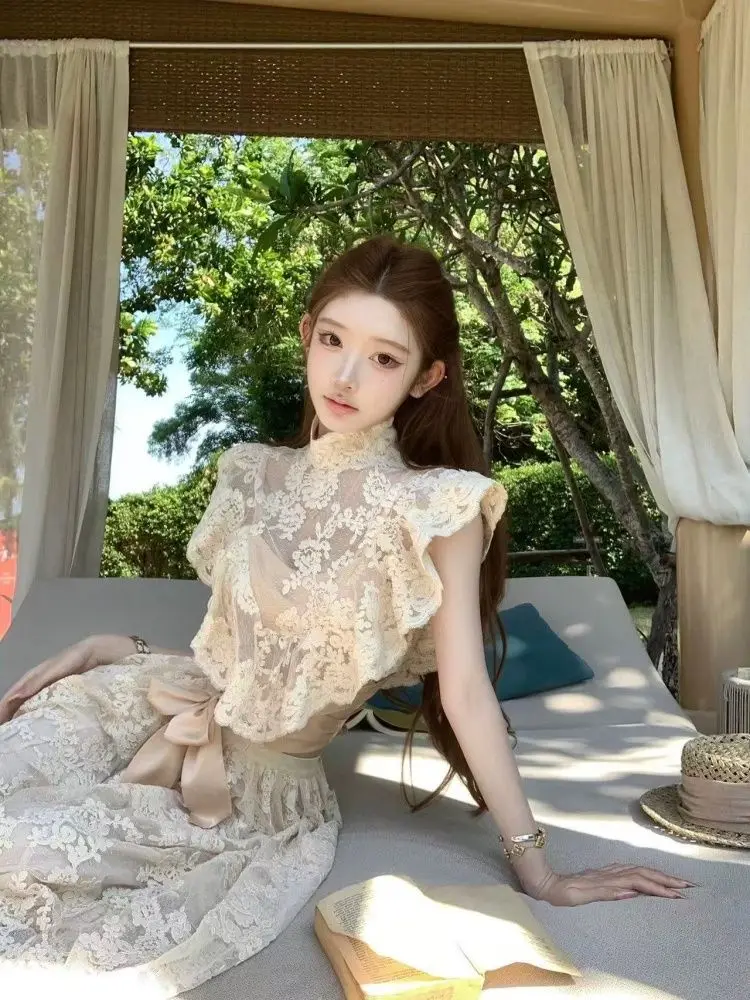 Sweet Elegant Lace Top And Half Skirt Two-Piece Set Summer New Women's Soft Princess Style Fashionable Casual Wear for Teens
Sweet Elegant Lace Top And Half Skirt Two-Piece Set Summer New Women's Soft Princess Style Fashionable Casual Wear for Teens