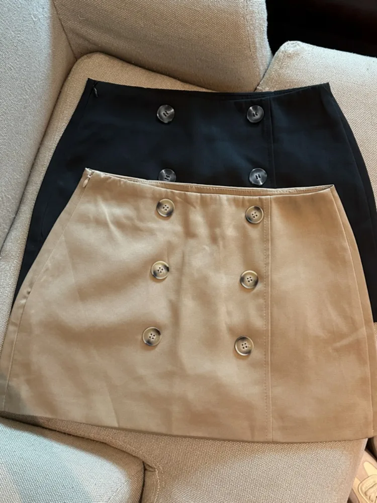 High Waist Double Button Design Business Suit Skirt Women's Summer Anti-Light A-Line Short Skirt Bodycon Skirt
High Waist Double Button Design Business Suit Skirt Women's Summer Anti-Light A-Line Short Skirt Bodycon Skirt