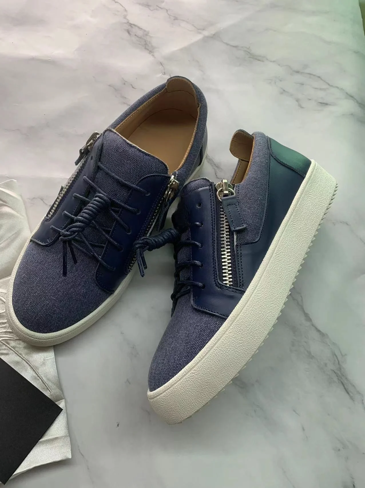 Top Quality Casual Sneakers for Men Brand Designer Women Tennis shoes Luxury Genuine Leather GZ Loafers Sports shoes 35-48 G0002
Top Quality Casual Sneakers for Men Brand Designer Women Tennis shoes Luxury Genuine Leather GZ Loafers Sports shoes 35-48 G0002