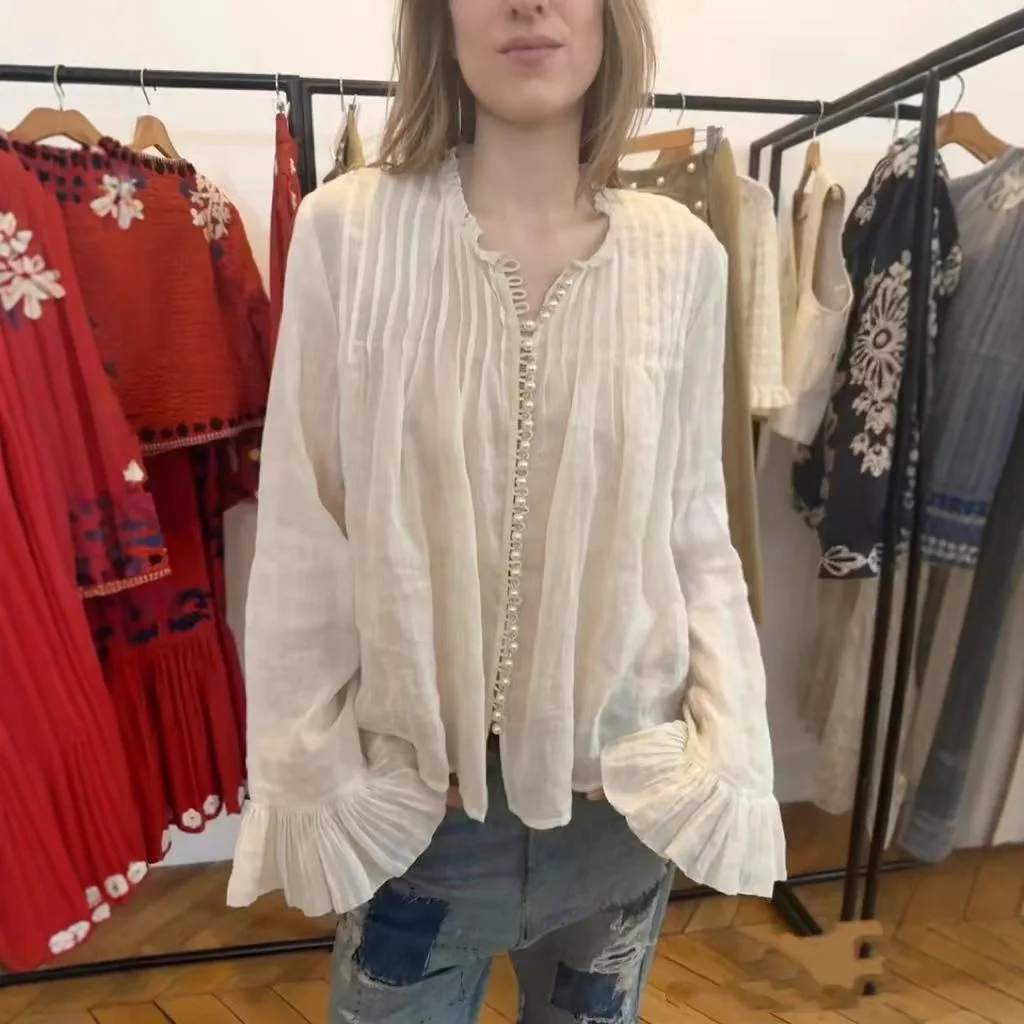 【Gift Free】2025 Early Autumn Elegant Accordion Pleated Pearl Button Lace Collar Long Sleeve Shirt for Women
【Gift Free】2025 Early Autumn Elegant Accordion Pleated Pearl Button Lace Collar Long Sleeve Shirt for Women