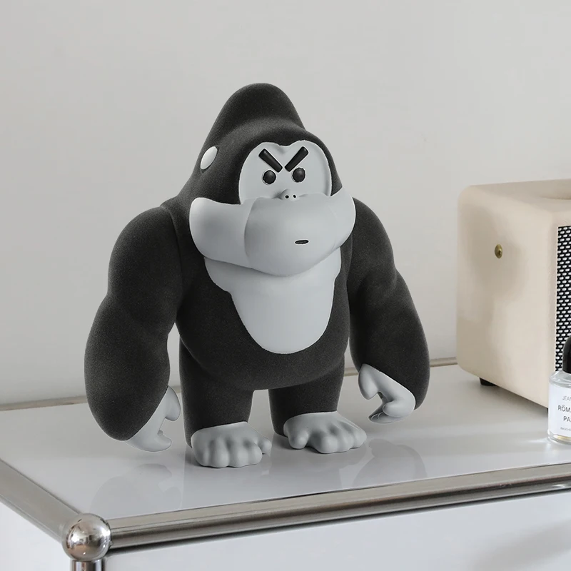 Креативные Мультяшные украшения Gorilla, куклы ручной работы для гостиной, ТВ, кабинета, винного шкафа, полимерные настольные украшения с животными, статуэтка
Креативные Мультяшные украшения Gorilla, куклы ручной работы для гостиной, ТВ, кабинета, винного шкафа, полимерные настольные украшения с животными, статуэтка