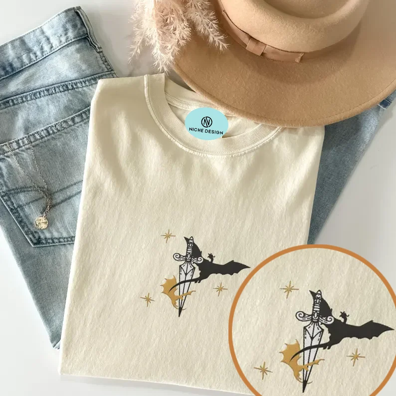 EMBROIDERED T-Shirt Dragon Comfort Colors Booktok Fandom Tshirt Romantasy Book T-shirt Fantasy Bookish Merch Vintage Dark Acade
EMBROIDERED T-Shirt Dragon Comfort Colors Booktok Fandom Tshirt Romantasy Book T-shirt Fantasy Bookish Merch Vintage Dark Acade