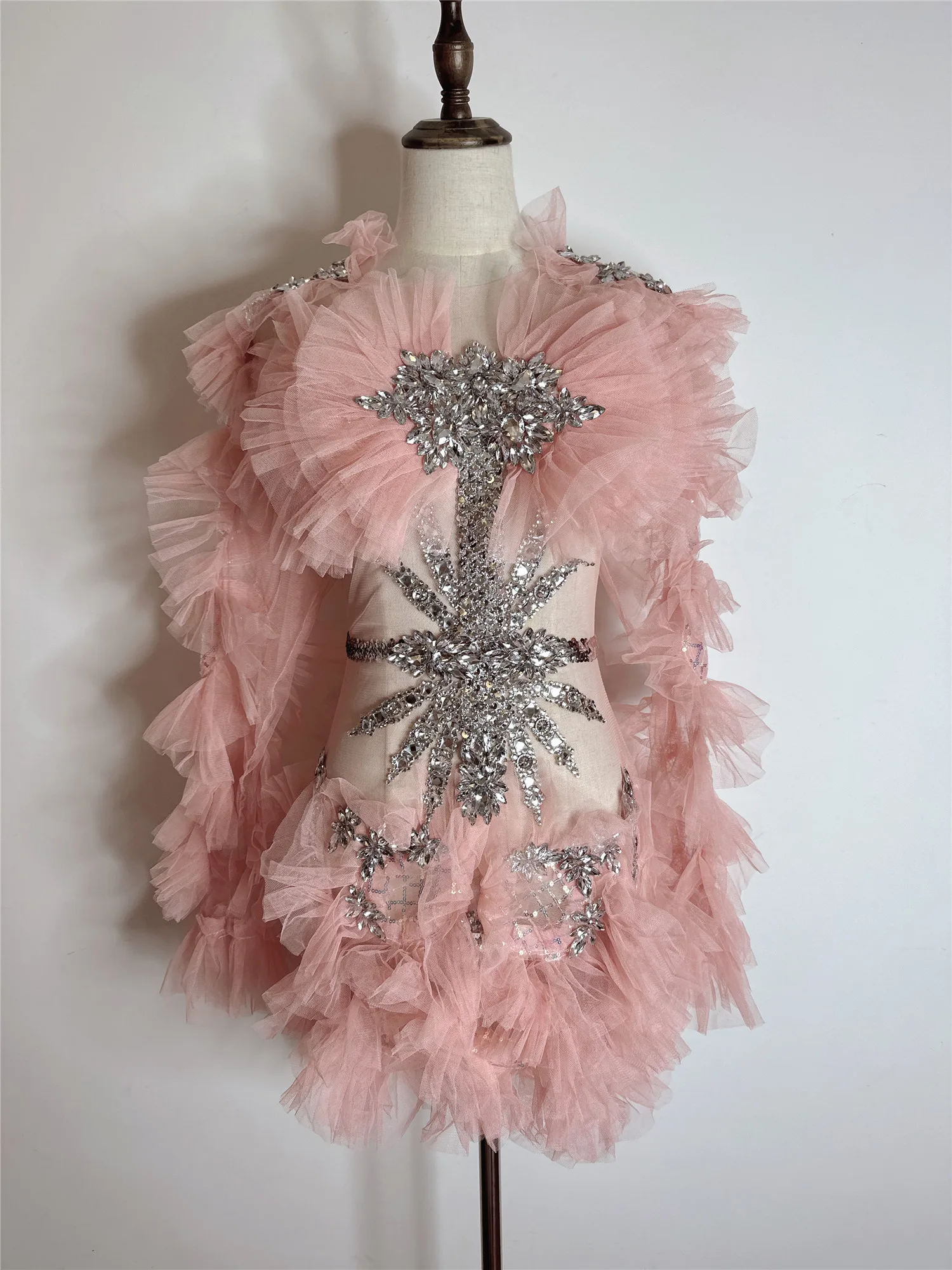 Pink Lace Dress Sparkly Silver RhinestonesBodysuit Women Outfit Nightclub Party GogoDancer Wear Drag Queen Costume B146
Pink Lace Dress Sparkly Silver RhinestonesBodysuit Women Outfit Nightclub Party GogoDancer Wear Drag Queen Costume B146