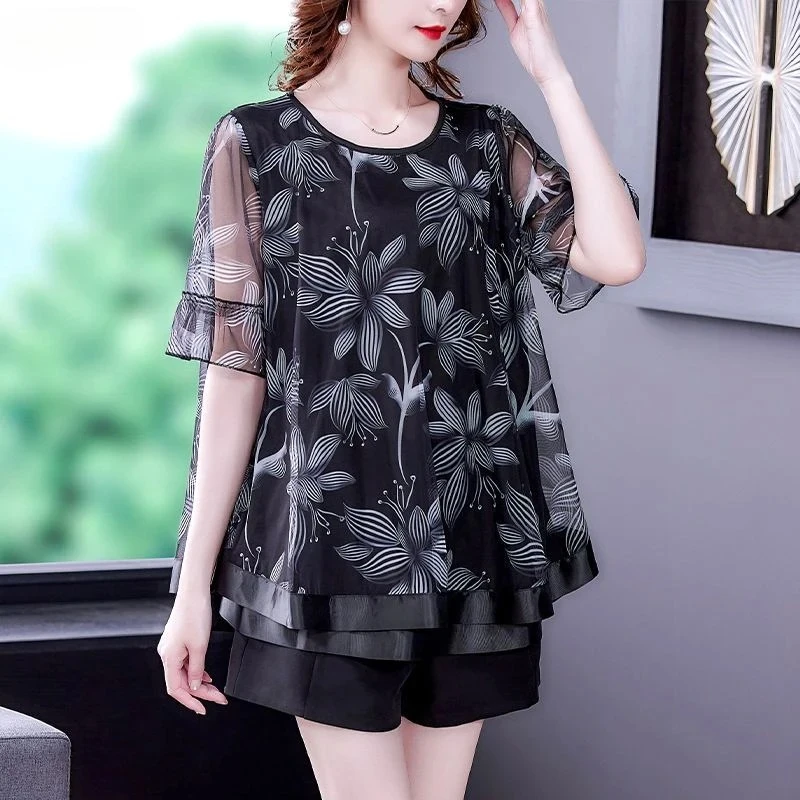 Printing T-Shirts Round Neck Floral Patchwork Short Sleeve Leisure Gauze Loose Thin Summer Korean Casual Women's Clothing 2026
Printing T-Shirts Round Neck Floral Patchwork Short Sleeve Leisure Gauze Loose Thin Summer Korean Casual Women's Clothing 2026