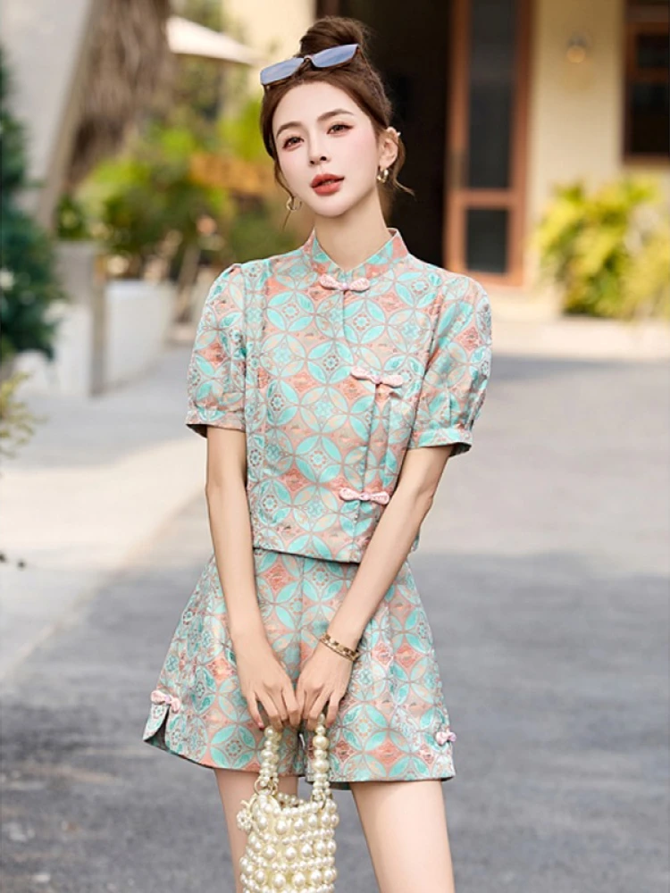 2025 Girls Summer Blouse Women Shirt Set Short Sleeves Tops High Waist Bud Silk Lace Embroidery A Line Skirts Two Piece Suits
2025 Girls Summer Blouse Women Shirt Set Short Sleeves Tops High Waist Bud Silk Lace Embroidery A Line Skirts Two Piece Suits