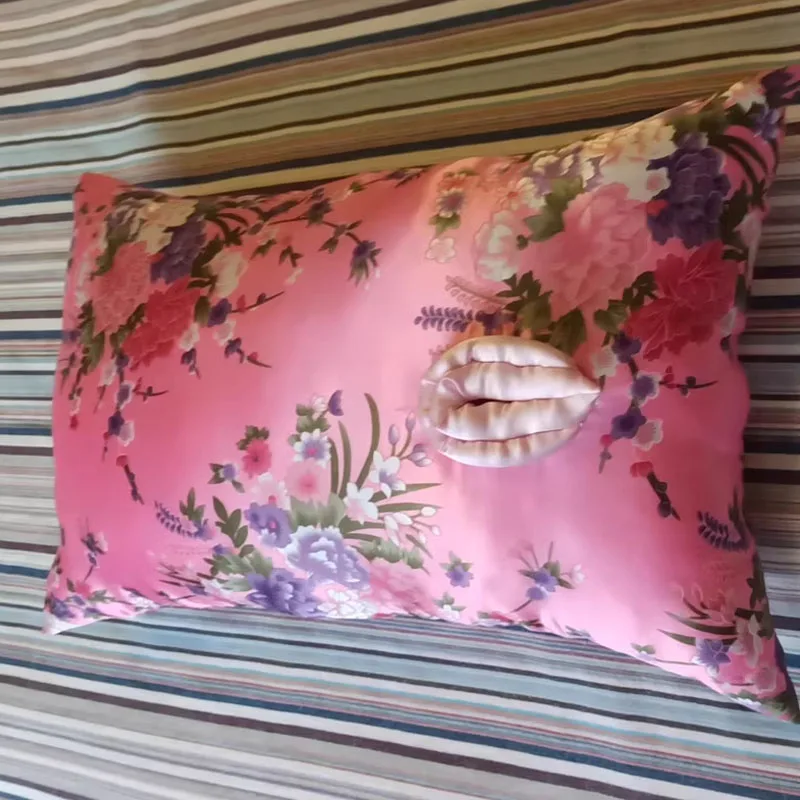 Pink Satin Floral Filled Cotton Man Leg Clamp Hug Pillow Fluffy Soft Silky Touch Pocket Elasticity Long Throw Pillow Decoration
Pink Satin Floral Filled Cotton Man Leg Clamp Hug Pillow Fluffy Soft Silky Touch Pocket Elasticity Long Throw Pillow Decoration