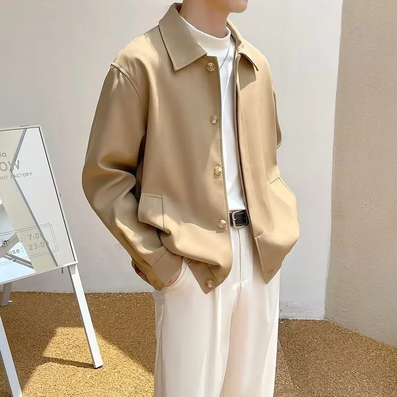 2025 Spring Men's Single-Breasted Cargo Bomber Jacket Korean Fashion Polo Lapel Solid Coats Classic Vintage Streetwear Jackets
2025 Spring Men's Single-Breasted Cargo Bomber Jacket Korean Fashion Polo Lapel Solid Coats Classic Vintage Streetwear Jackets