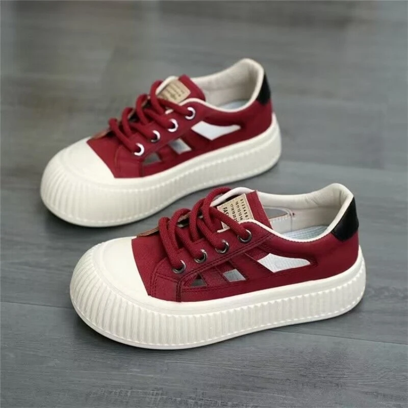 Women's Shoes Summer Women's Small White Shoes Fashion Women's Leather Casual Shoes Hollow Hole Shoes Sports Shoes
Women's Shoes Summer Women's Small White Shoes Fashion Women's Leather Casual Shoes Hollow Hole Shoes Sports Shoes