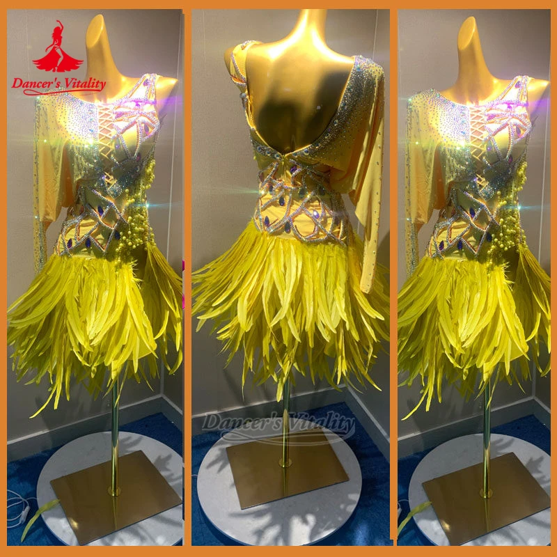 Adult Women Latin Feather Lower Hem Backless Dresses High-end Customize Children Samba Professional Clothing Dancer's Vitality
Adult Women Latin Feather Lower Hem Backless Dresses High-end Customize Children Samba Professional Clothing Dancer's Vitality